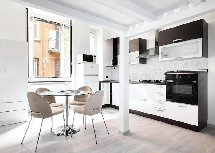 Apartment Ideal Rent - Viale Corsica 41