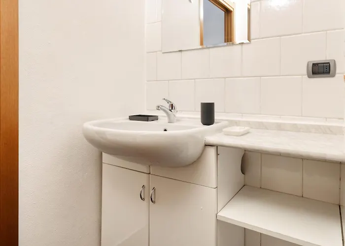 Ideal Rent - Viale Corsica 41 Apartment *
